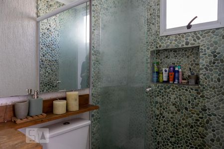 Apartamento para alugar com 57m², 2 quartos e 1 vaga Apartamento para alugar com 57m², 2 quartos e 1 vagaBanheiro do Quarto 1