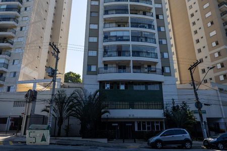 Apartamento para alugar com 57m², 2 quartos e 1 vaga Apartamento para alugar com 57m², 2 quartos e 1 vagaFachada