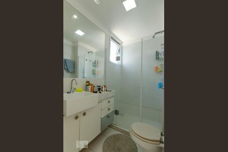 Apartamento para alugar com 196m², 3 quartos e 3 vagas Apartamento para alugar com 196m², 3 quartos e 3 vagasBanheiro da Suíte 1