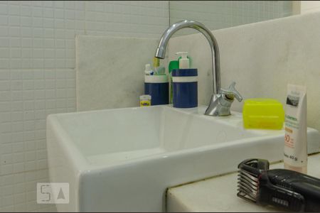 Apartamento para alugar com 196m², 3 quartos e 3 vagas Apartamento para alugar com 196m², 3 quartos e 3 vagasBanheiro - Torneira