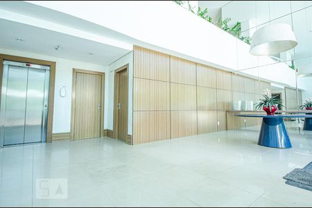 Apartamento para alugar com 196m², 3 quartos e 3 vagas Apartamento para alugar com 196m², 3 quartos e 3 vagasHall