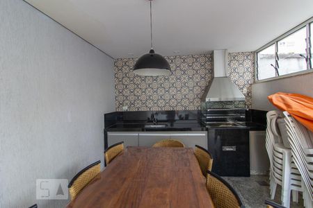 Apartamento à venda com 110m², 3 quartos e 2 vagas Apartamento à venda com 110m², 3 quartos e 2 vagasÁrea comum - Churrasqueira