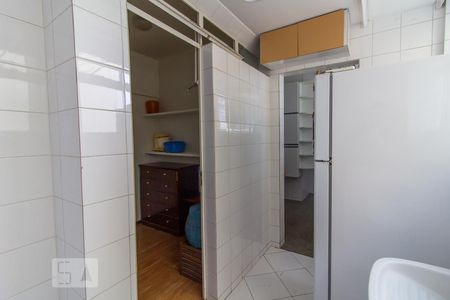 Apartamento à venda com 110m², 3 quartos e 2 vagas Apartamento à venda com 110m², 3 quartos e 2 vagasÁrea de Serviço