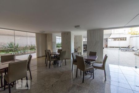 Apartamento à venda com 110m², 3 quartos e 2 vagas Apartamento à venda com 110m², 3 quartos e 2 vagasÁrea comum - Salão de festas