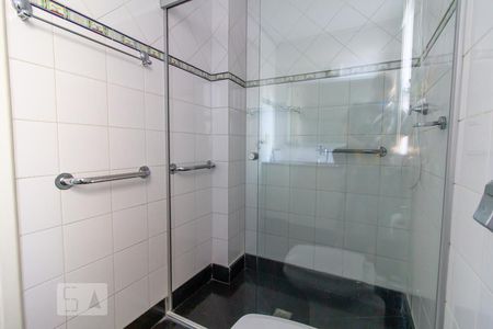 Apartamento à venda com 110m², 3 quartos e 2 vagas Apartamento à venda com 110m², 3 quartos e 2 vagasBanheiro Social