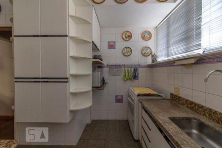 Apartamento à venda com 110m², 3 quartos e 2 vagas Apartamento à venda com 110m², 3 quartos e 2 vagasCozinha