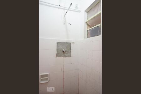 Banheiro de casa à venda com 6 quartos, 156m² em Jardim Piratininga, São Paulo