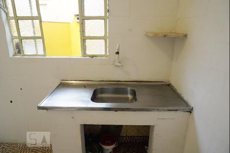 Casa à venda com 156m², 6 quartos e 1 vaga Casa à venda com 156m², 6 quartos e 1 vagaCozinha