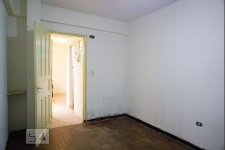 Quarto de casa à venda com 6 quartos, 156m² em Jardim Piratininga, São Paulo