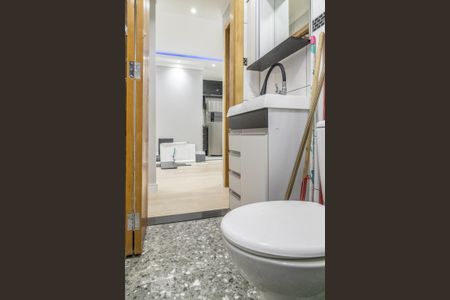 Apartamento para alugar com 42m², 2 quartos e sem vagaBanheiro