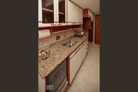 Apartamento à venda com 65m², 2 quartos e 1 vaga Apartamento à venda com 65m², 2 quartos e 1 vagaCozinha