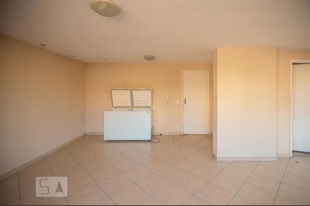 Apartamento à venda com 65m², 2 quartos e 1 vaga Apartamento à venda com 65m², 2 quartos e 1 vagaÁrea comum - Salão de festas