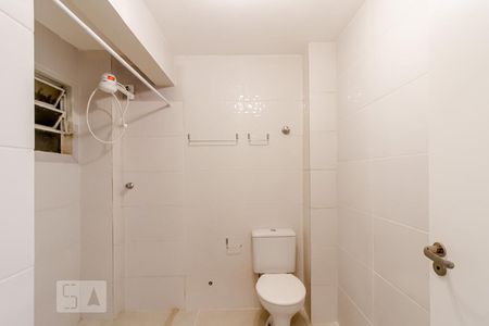Apartamento à venda com 81m², 2 quartos e sem vagaBanheiro