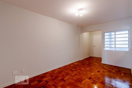 Apartamento à venda com 81m², 2 quartos e sem vagaSala