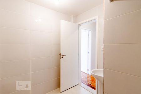 Apartamento à venda com 81m², 2 quartos e sem vagaBanheiro