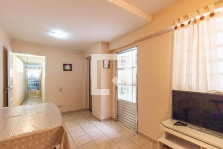 Casa à venda com 140m², 3 quartos e 2 vagasSala 2