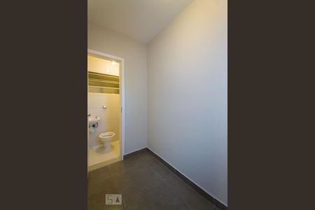 Apartamento à venda com 81m², 2 quartos e sem vagaQuarto de serviço