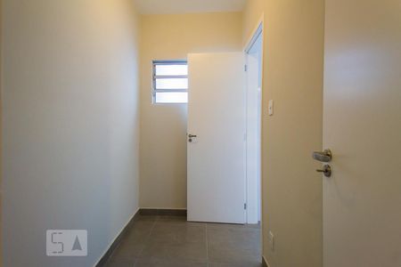 Apartamento à venda com 81m², 2 quartos e sem vagaQuarto de serviço