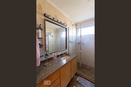 Apartamento à venda com 135m², 3 quartos e 3 vagasBanheiro Suíte