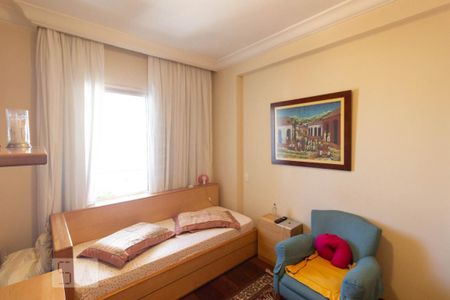 Apartamento à venda com 135m², 3 quartos e 3 vagasQuarto 1