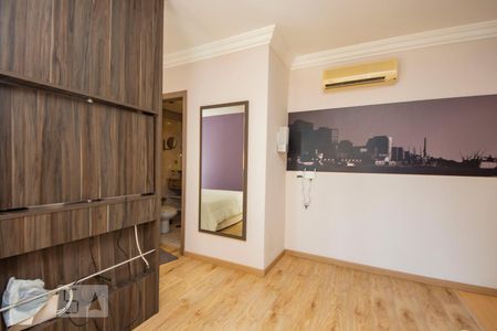 Sala de kitnet/studio à venda com 1 quarto, 55m² em Independência, Porto Alegre