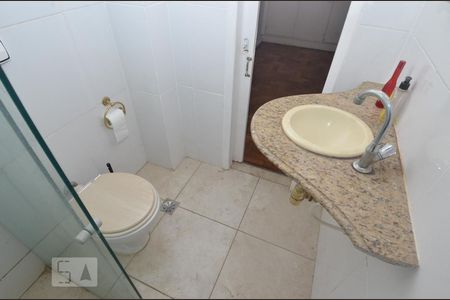 Banheiro de apartamento para alugar com 1 quarto, 30m² em Copacabana, Rio de Janeiro