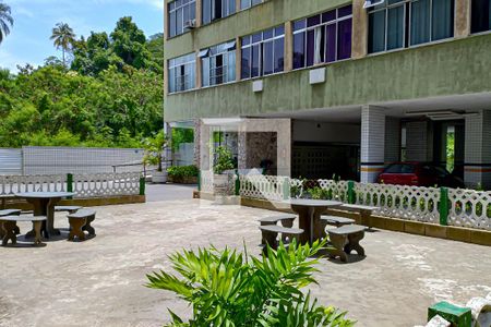 Apartamento para alugar com 55m², 2 quartos e 1 vagaarea comum