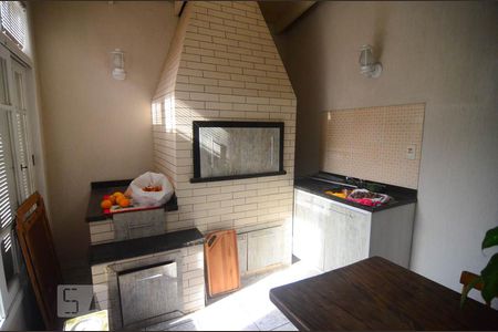 Casa à venda com 250m², 4 quartos e 4 vagasCozinha