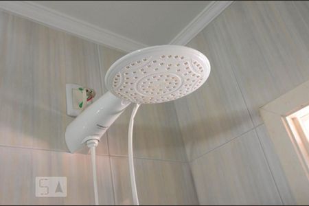 Casa à venda com 250m², 4 quartos e 4 vagasBanheiro social