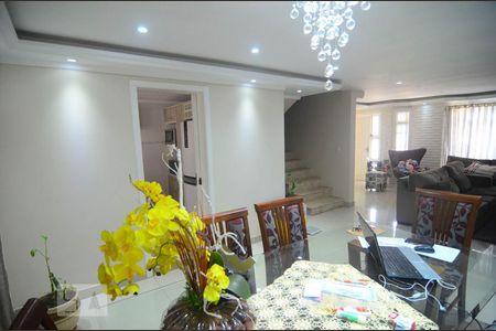 Sala de casa à venda com 4 quartos, 250m² em Estância Velha, Canoas