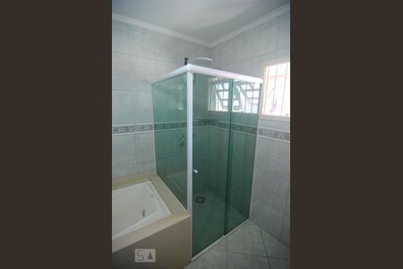 Casa à venda com 250m², 4 quartos e 4 vagasBanheiro suíte