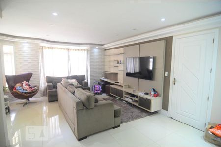 Sala de casa à venda com 4 quartos, 250m² em Estância Velha, Canoas