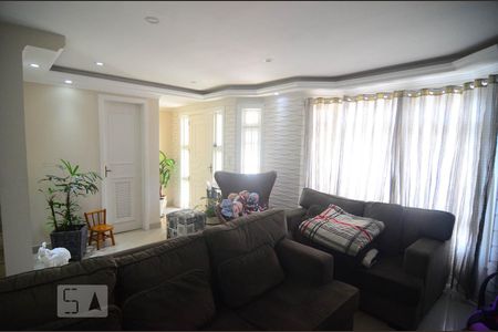 Sala de casa à venda com 4 quartos, 250m² em Estância Velha, Canoas