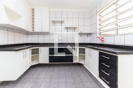 Casa para alugar com 120m², 4 quartos e 1 vaga Casa para alugar com 120m², 4 quartos e 1 vagaCozinha