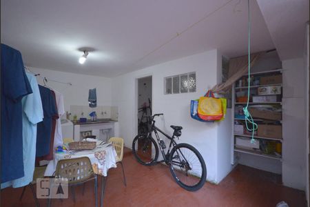 Casa à venda com 185m², 3 quartos e 2 vagasArea de Serviço
