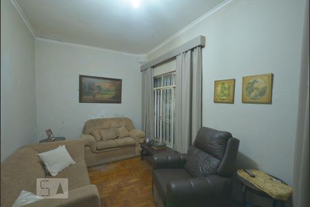 Sala de TV de casa à venda com 3 quartos, 185m² em Vila Monumento, São Paulo