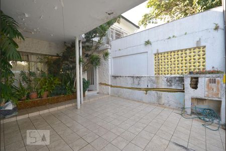 Casa à venda com 185m², 3 quartos e 2 vagasGaragem