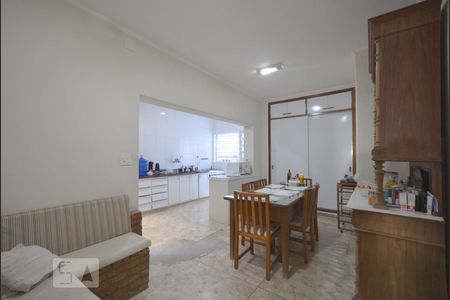 Casa à venda com 185m², 3 quartos e 2 vagasCopa