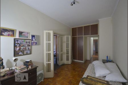 Casa à venda com 185m², 3 quartos e 2 vagasQuarto 4