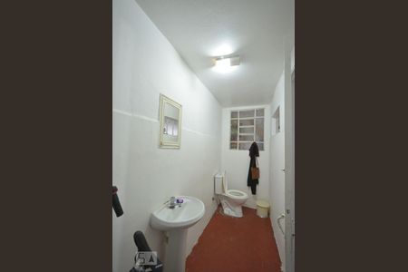 Casa à venda com 185m², 3 quartos e 2 vagasBanheiro de Serviço