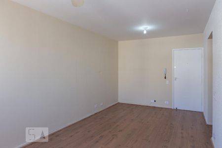 Apartamento à venda com 90m², 2 quartos e 1 vaga Apartamento à venda com 90m², 2 quartos e 1 vagaSala