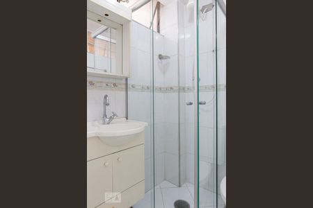 Apartamento à venda com 90m², 2 quartos e 1 vaga Apartamento à venda com 90m², 2 quartos e 1 vagaBanheiro de Serviço