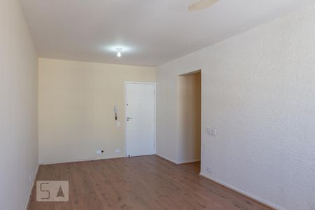 Apartamento à venda com 90m², 2 quartos e 1 vaga Apartamento à venda com 90m², 2 quartos e 1 vagaSala