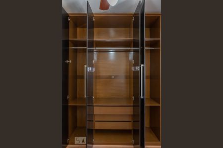 Apartamento à venda com 90m², 2 quartos e 1 vaga Apartamento à venda com 90m², 2 quartos e 1 vagaQuarto 1