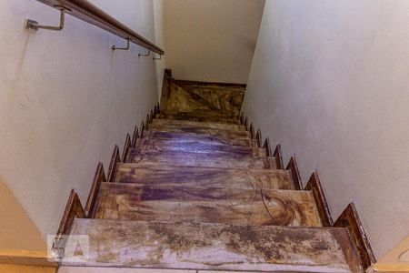 Escada de casa à venda com 3 quartos, 168m² em Campo Belo, São Paulo