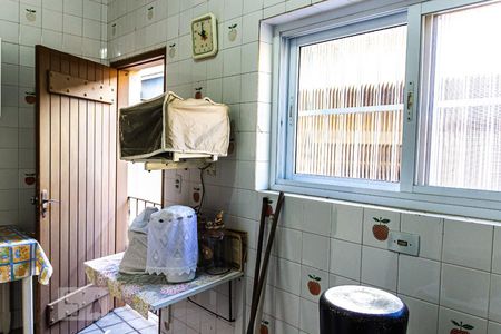 Casa à venda com 168m², 3 quartos e 2 vagasCozinha