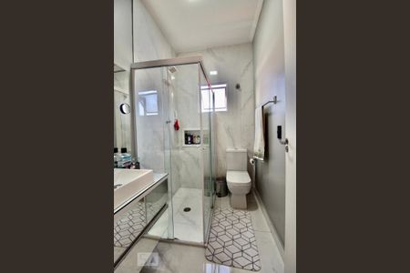 Casa para alugar com 210m², 2 quartos e 2 vagas Casa para alugar com 210m², 2 quartos e 2 vagasBanheiro da Suíte 1