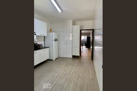 Casa para alugar com 210m², 2 quartos e 2 vagas Casa para alugar com 210m², 2 quartos e 2 vagasCozinha