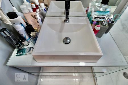 Casa para alugar com 210m², 2 quartos e 2 vagas Casa para alugar com 210m², 2 quartos e 2 vagasBanheiro da Suíte 1