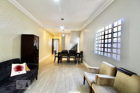 Sala de casa para alugar com 2 quartos, 210m² em Brooklin Paulista, São Paulo